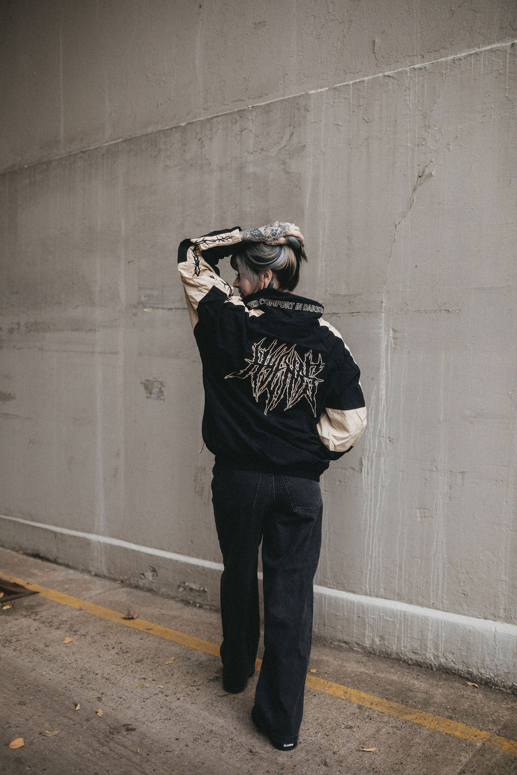 DUST STORM WINDBREAKER