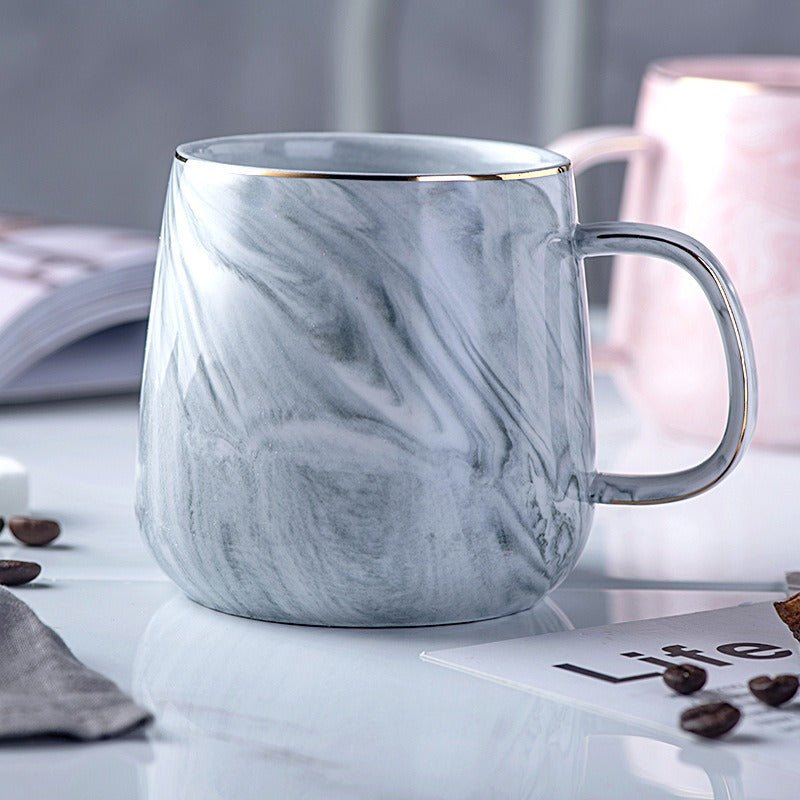 Porcelain Gold Rim Mug - NobAdy's Favorite