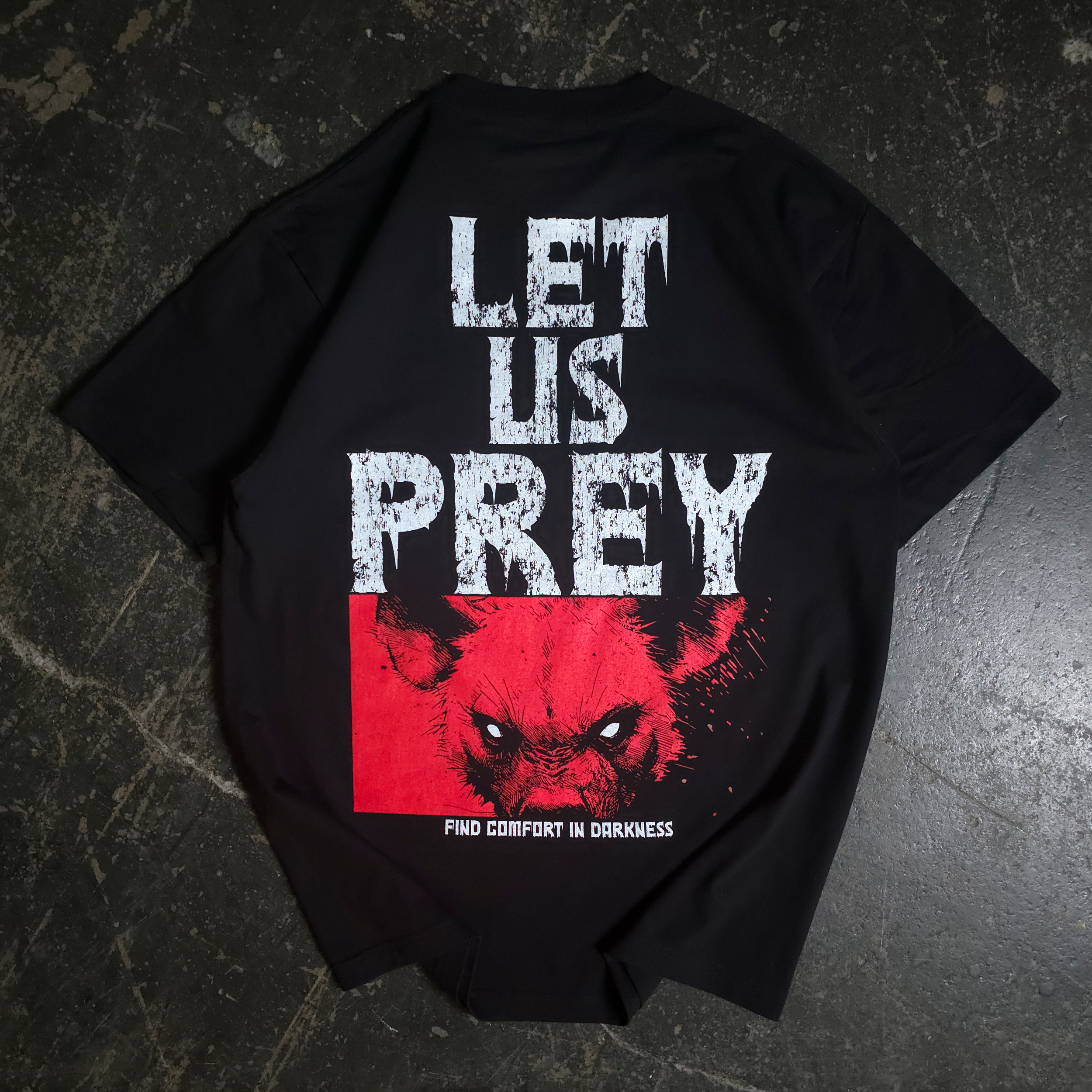 NOBODYS PREY TEE
